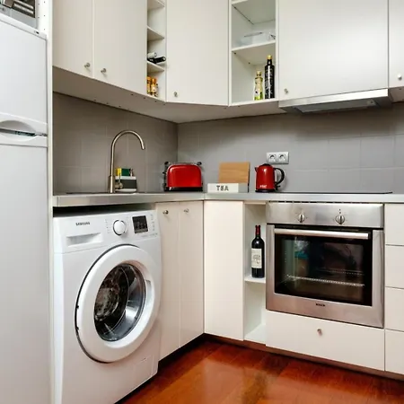 Sky View Apartment Апартаменты *